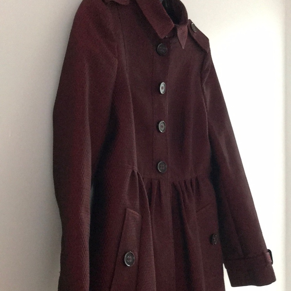 Burberry coats - Picture 4 of 8